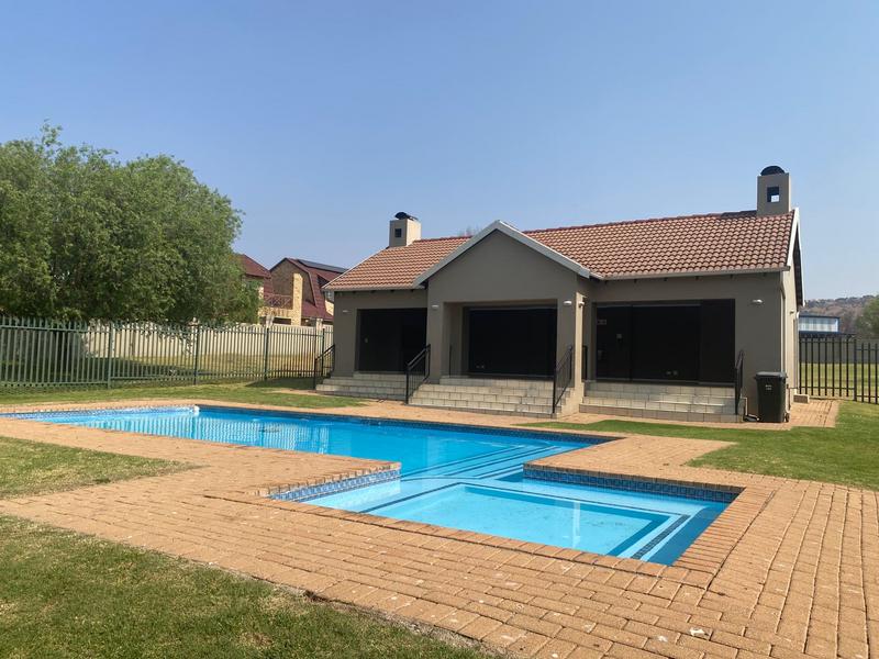 2 Bedroom Property for Sale in Willowbrook Gauteng