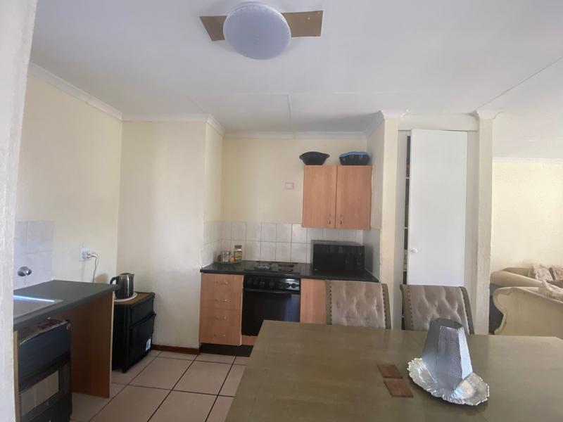 2 Bedroom Property for Sale in Willowbrook Gauteng