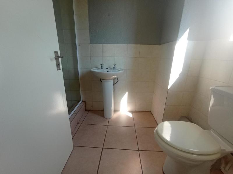 2 Bedroom Property for Sale in Willowbrook Gauteng