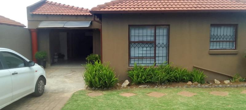 To Let 2 Bedroom Property for Rent in Goudrand Gauteng