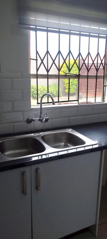 To Let 2 Bedroom Property for Rent in Goudrand Gauteng