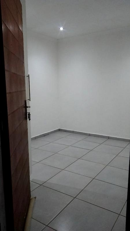 To Let 2 Bedroom Property for Rent in Goudrand Gauteng