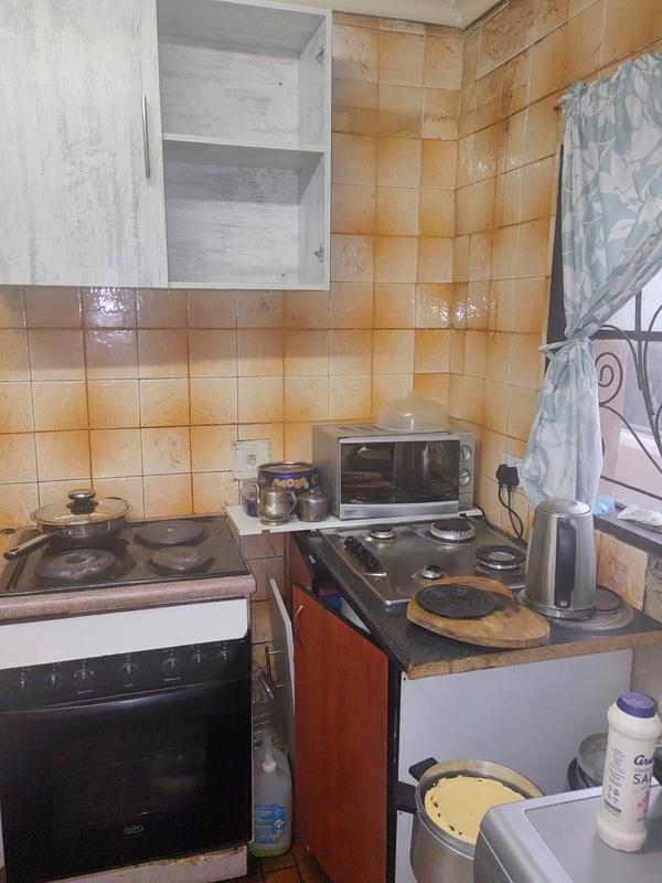 2 Bedroom Property for Sale in Chiawelo Gauteng