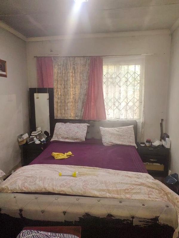 2 Bedroom Property for Sale in Chiawelo Gauteng