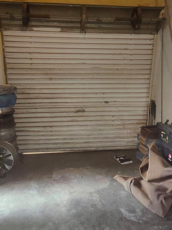 2 Bedroom Property for Sale in Chiawelo Gauteng