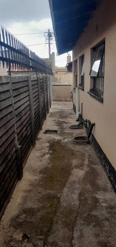 2 Bedroom Property for Sale in Pimville Gauteng