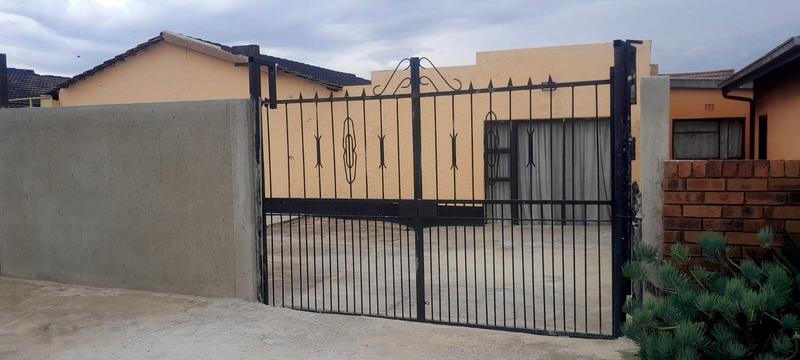 2 Bedroom Property for Sale in Pimville Gauteng