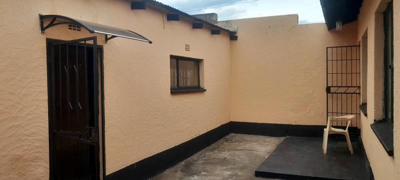 2 Bedroom Property for Sale in Pimville Gauteng