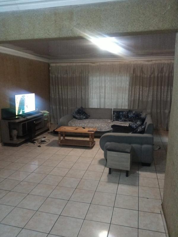 3 Bedroom Property for Sale in Protea Glen Gauteng