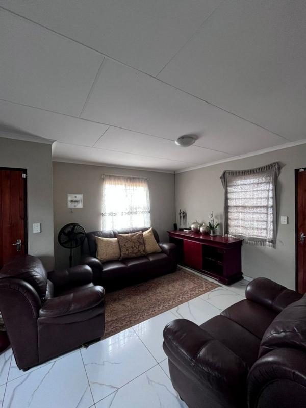 3 Bedroom Property for Sale in Windmill Park Gauteng