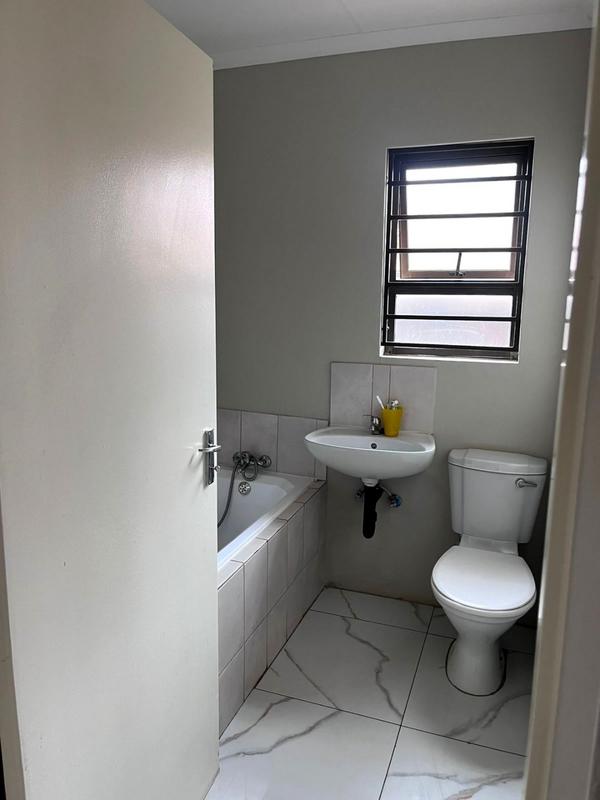 3 Bedroom Property for Sale in Windmill Park Gauteng