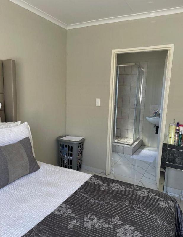 3 Bedroom Property for Sale in Windmill Park Gauteng