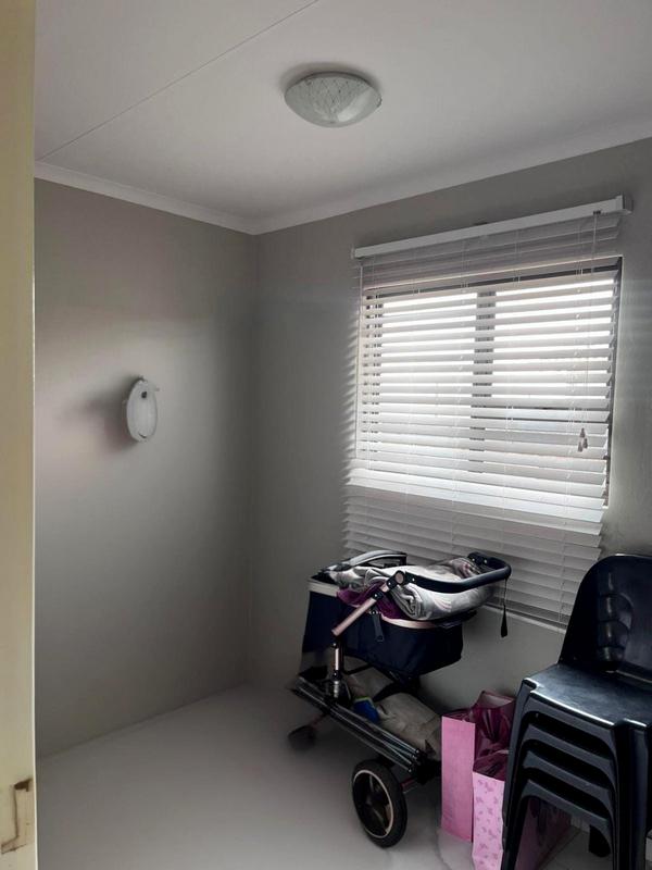 3 Bedroom Property for Sale in Windmill Park Gauteng