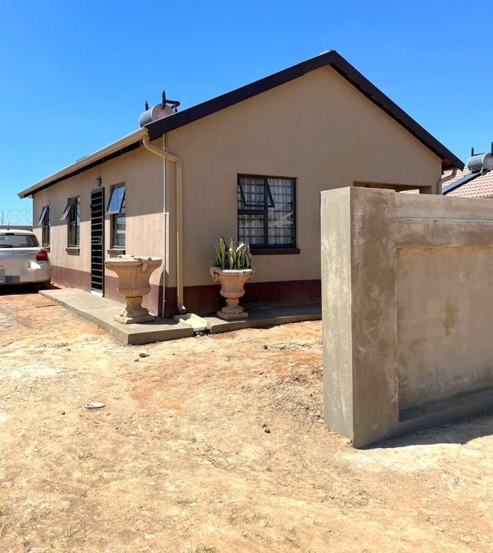 3 Bedroom Property for Sale in Windmill Park Gauteng
