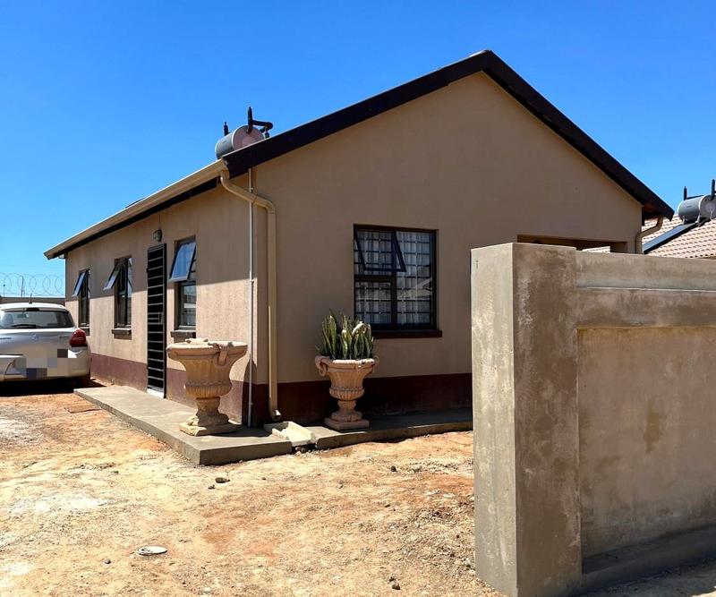 3 Bedroom Property for Sale in Windmill Park Gauteng