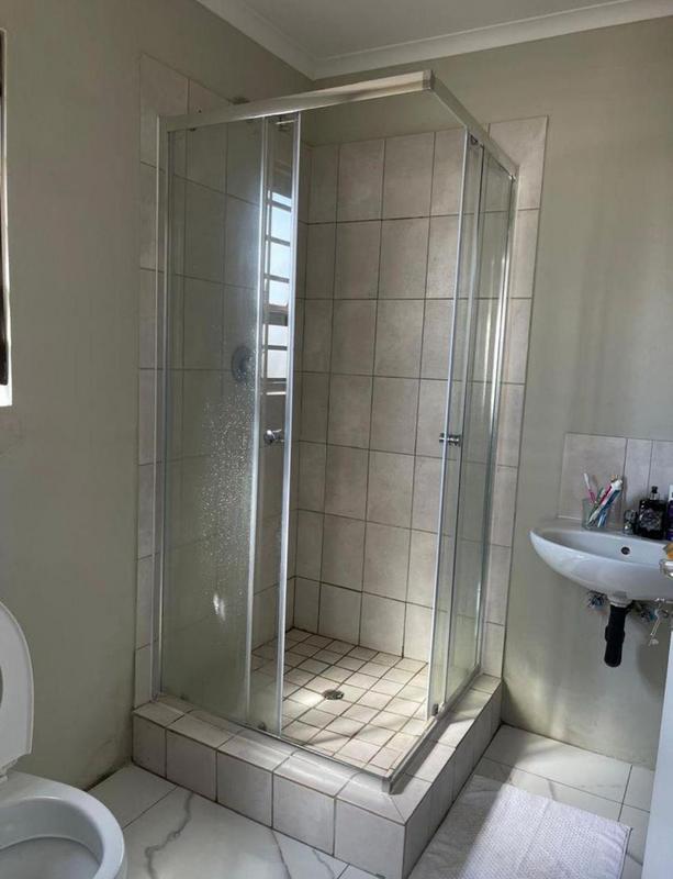 3 Bedroom Property for Sale in Windmill Park Gauteng