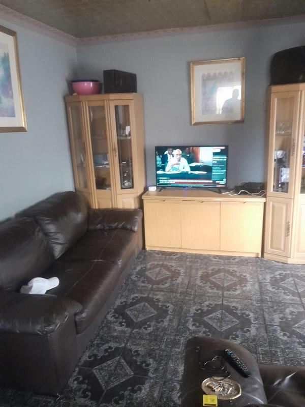 2 Bedroom Property for Sale in Moroka North Gauteng