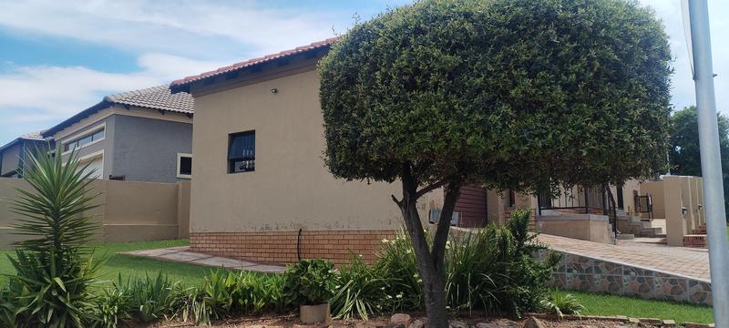 To Let 3 Bedroom Property for Rent in Wildtuinpark Gauteng