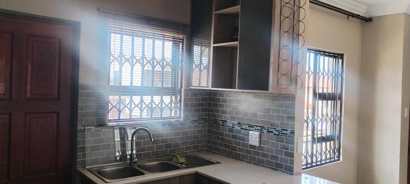 To Let 3 Bedroom Property for Rent in Wildtuinpark Gauteng