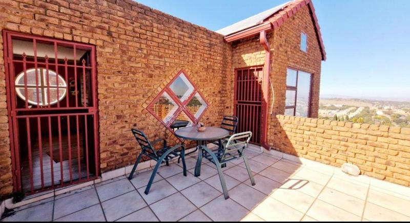 3 Bedroom Property for Sale in Bassonia Gauteng