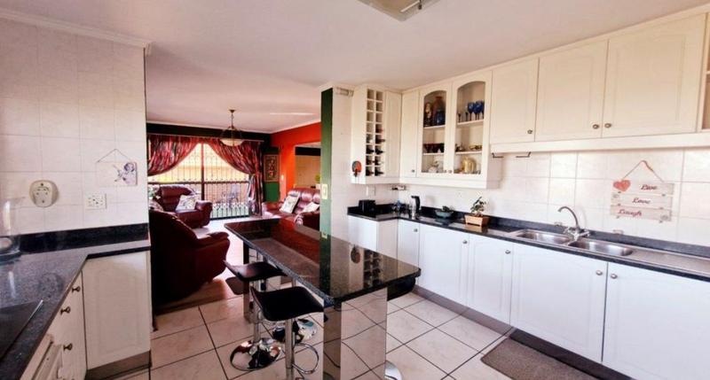 3 Bedroom Property for Sale in Bassonia Gauteng