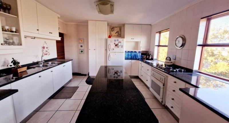 3 Bedroom Property for Sale in Bassonia Gauteng