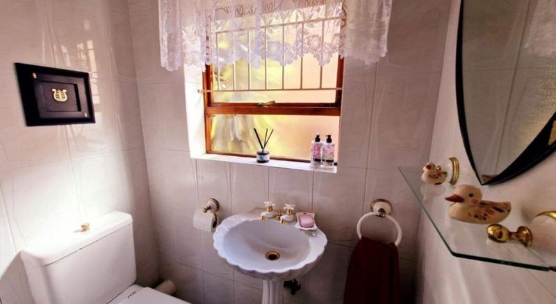 3 Bedroom Property for Sale in Bassonia Gauteng