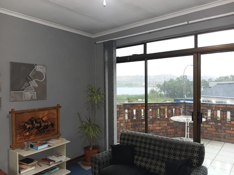 7 Bedroom Property for Sale in Fleurhof Gauteng