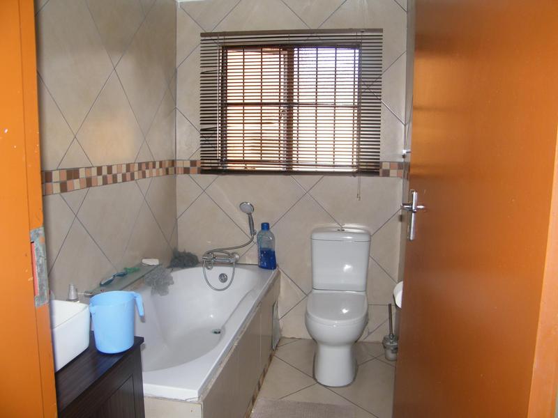 3 Bedroom Property for Sale in The Orchards Gauteng