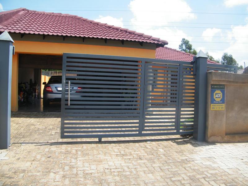 3 Bedroom Property for Sale in The Orchards Gauteng