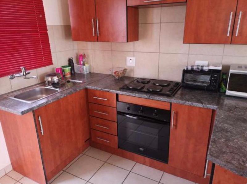 2 Bedroom Property for Sale in The Orchards Gauteng