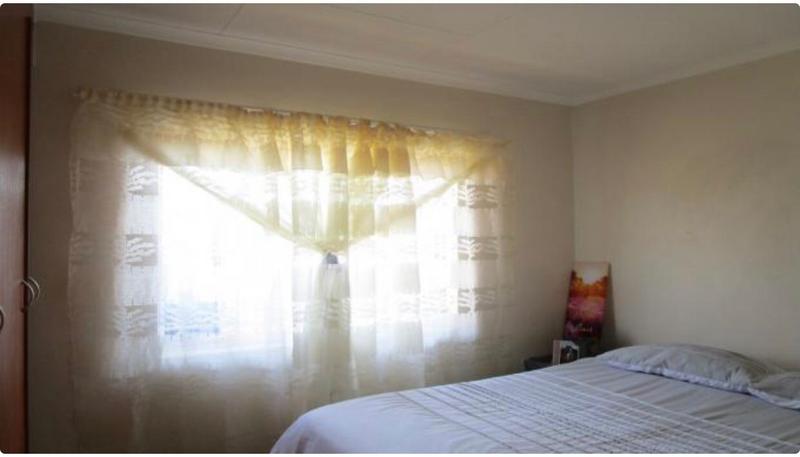 2 Bedroom Property for Sale in The Orchards Gauteng