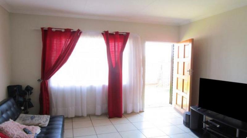 2 Bedroom Property for Sale in The Orchards Gauteng