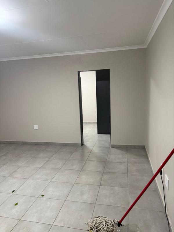 To Let 1 Bedroom Property for Rent in Noordwyk Gauteng