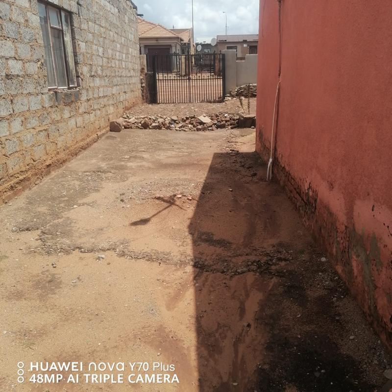 4 Bedroom Property for Sale in Tembisa Central Gauteng