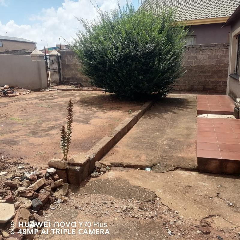 4 Bedroom Property for Sale in Tembisa Central Gauteng