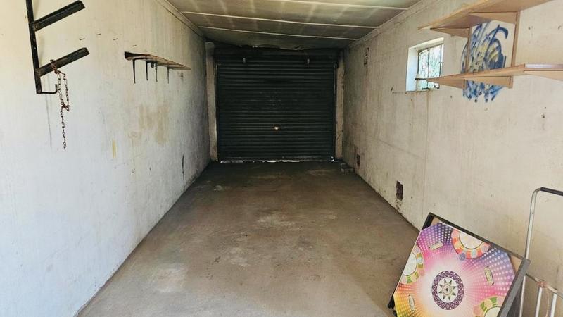 3 Bedroom Property for Sale in Newclare Gauteng