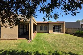 3 Bedroom Property for Sale in Dawn Park Gauteng