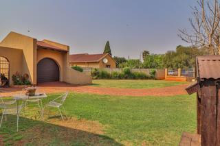 3 Bedroom Property for Sale in Dawn Park Gauteng