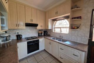 3 Bedroom Property for Sale in Dawn Park Gauteng