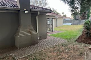 3 Bedroom Property for Sale in Dawn Park Gauteng