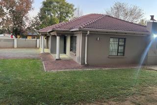 3 Bedroom Property for Sale in Dawn Park Gauteng