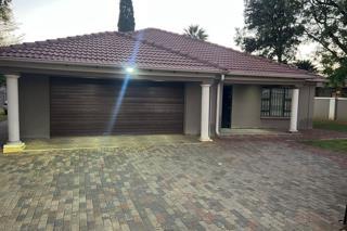 3 Bedroom Property for Sale in Dawn Park Gauteng