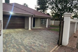 3 Bedroom Property for Sale in Dawn Park Gauteng