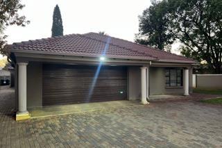 3 Bedroom Property for Sale in Dawn Park Gauteng