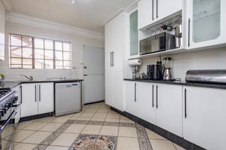 4 Bedroom Property for Sale in Dawn Park Gauteng