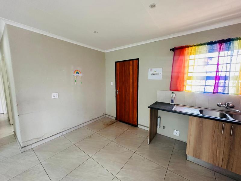 4 Bedroom Property for Sale in Dawn Park Gauteng