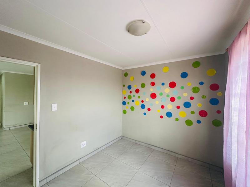 4 Bedroom Property for Sale in Dawn Park Gauteng