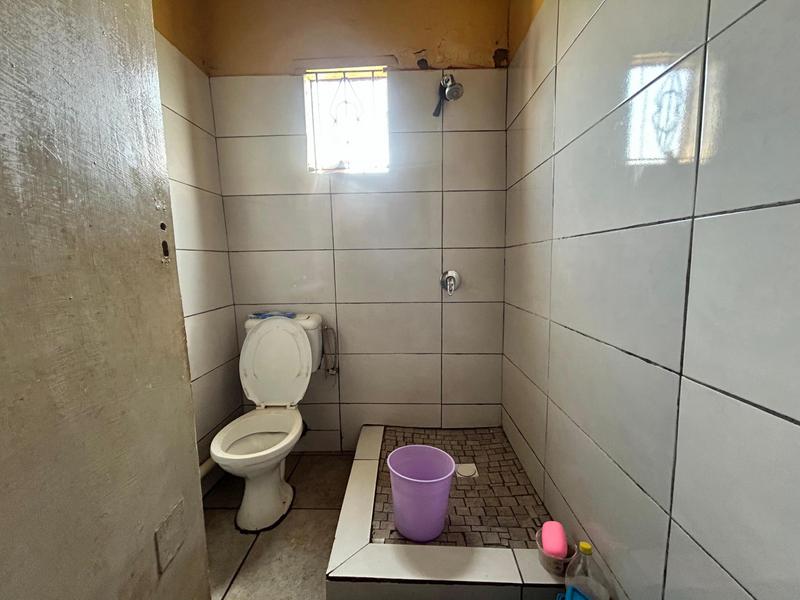 1 Bedroom Property for Sale in Rondebult Gauteng