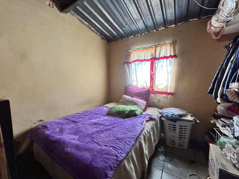 1 Bedroom Property for Sale in Rondebult Gauteng